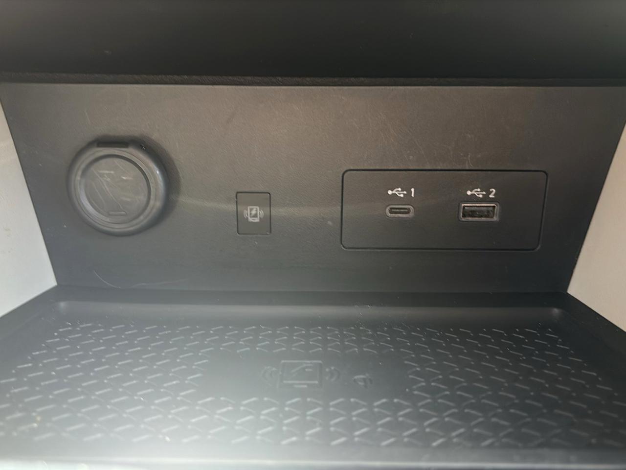Nissan Pathfinder SL 4WD 2025