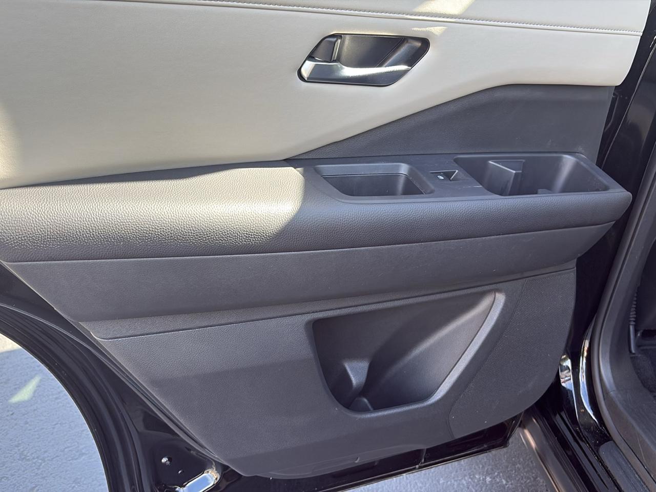 Nissan Pathfinder SL 4WD 2025