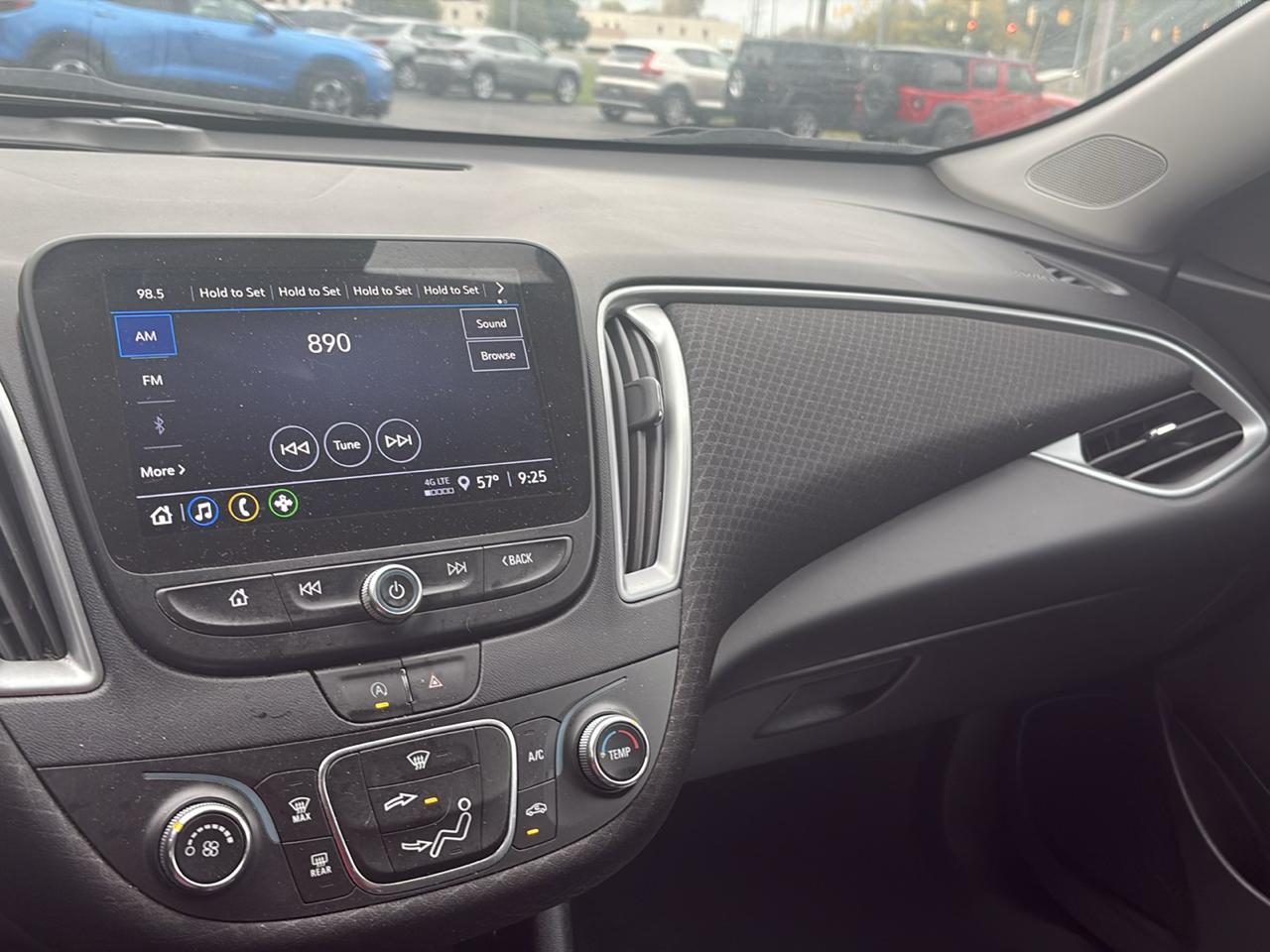 Chevrolet Malibu  2025