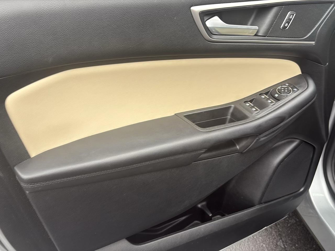 Ford Edge  2022