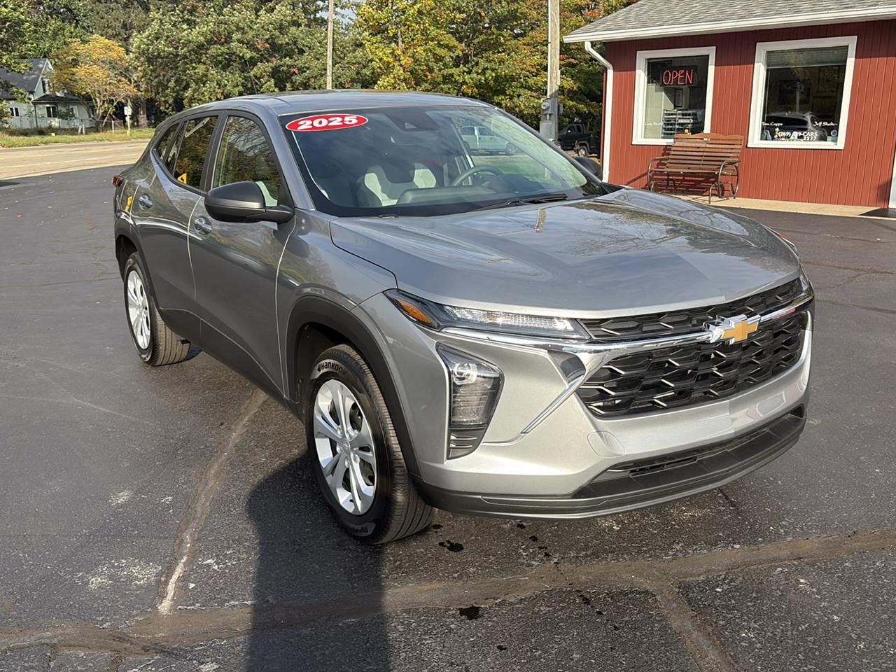 Chevrolet Trax FWD 4dr LS 2025