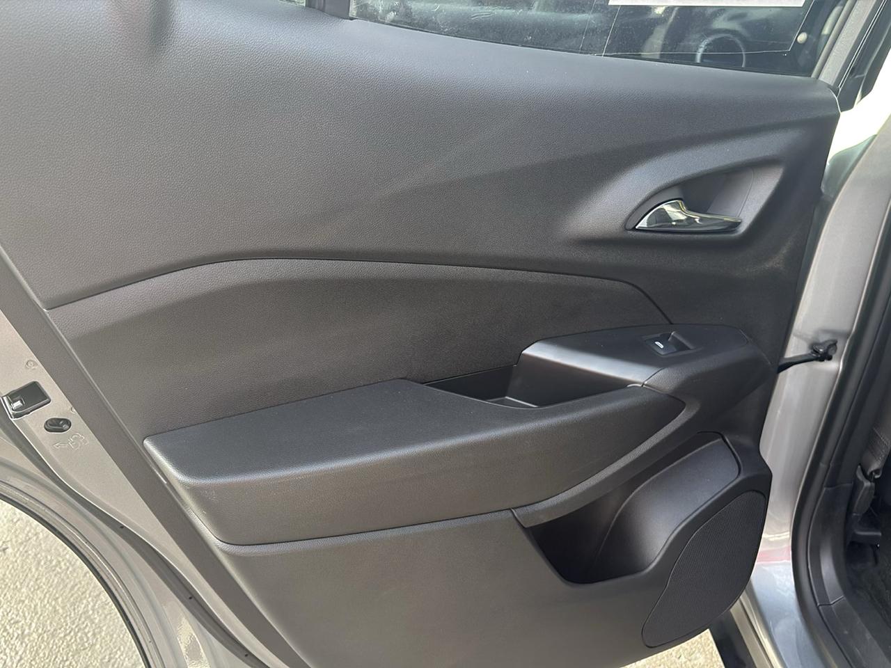 Chevrolet Trax FWD 4dr LS 2025