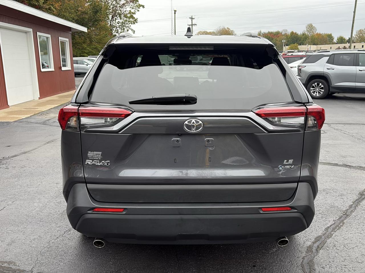 Toyota RAV4 Hybrid LE AWD (Natl) 2025