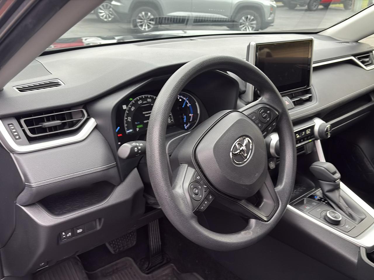 Toyota RAV4 Hybrid LE AWD (Natl) 2025