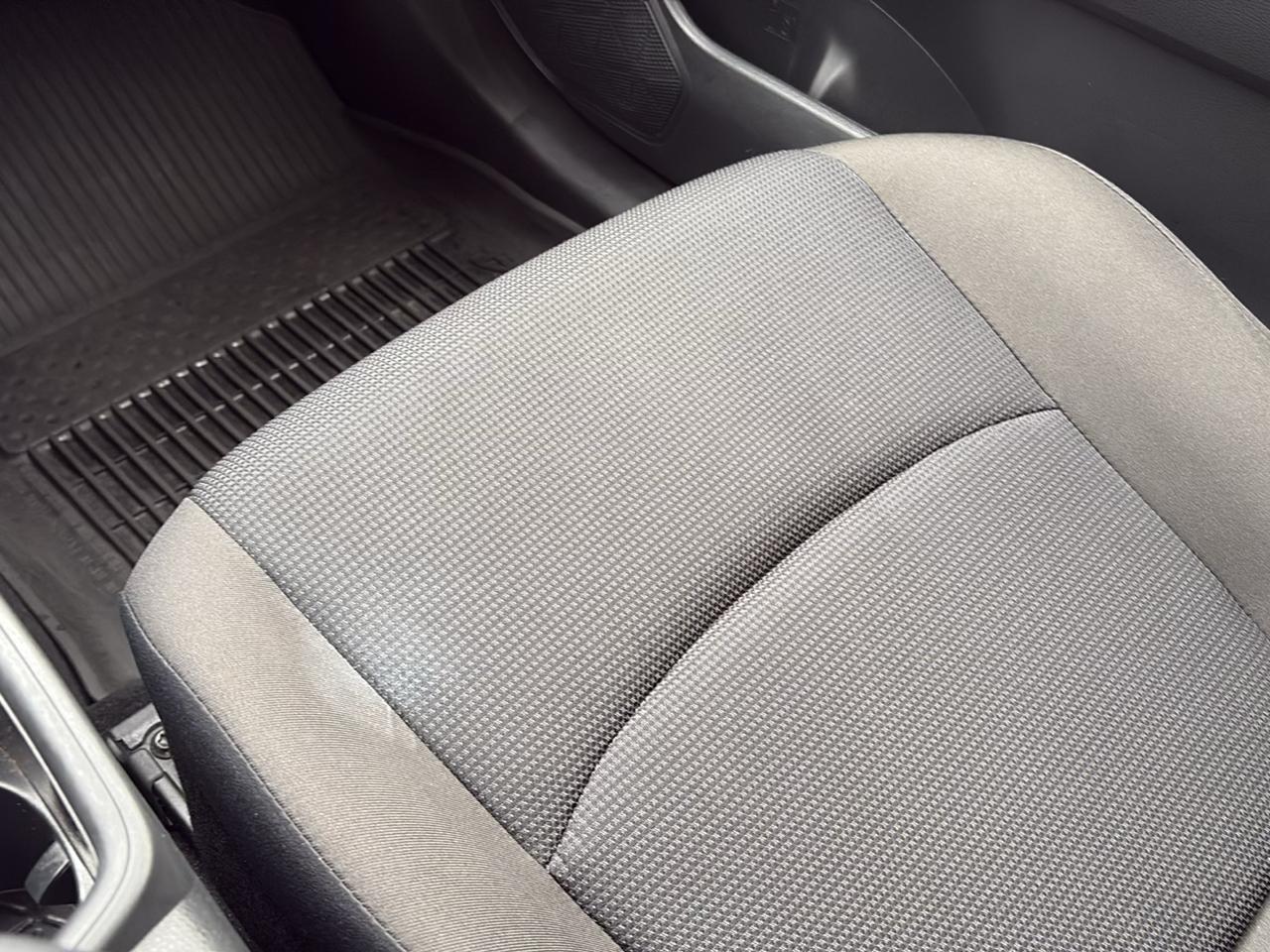 Toyota RAV4 Hybrid LE AWD (Natl) 2025