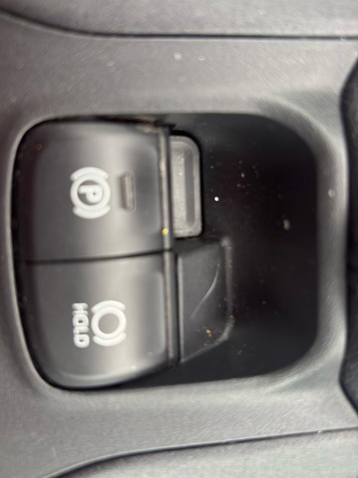 Toyota Corolla Cross LE 4WD (Natl) 2022