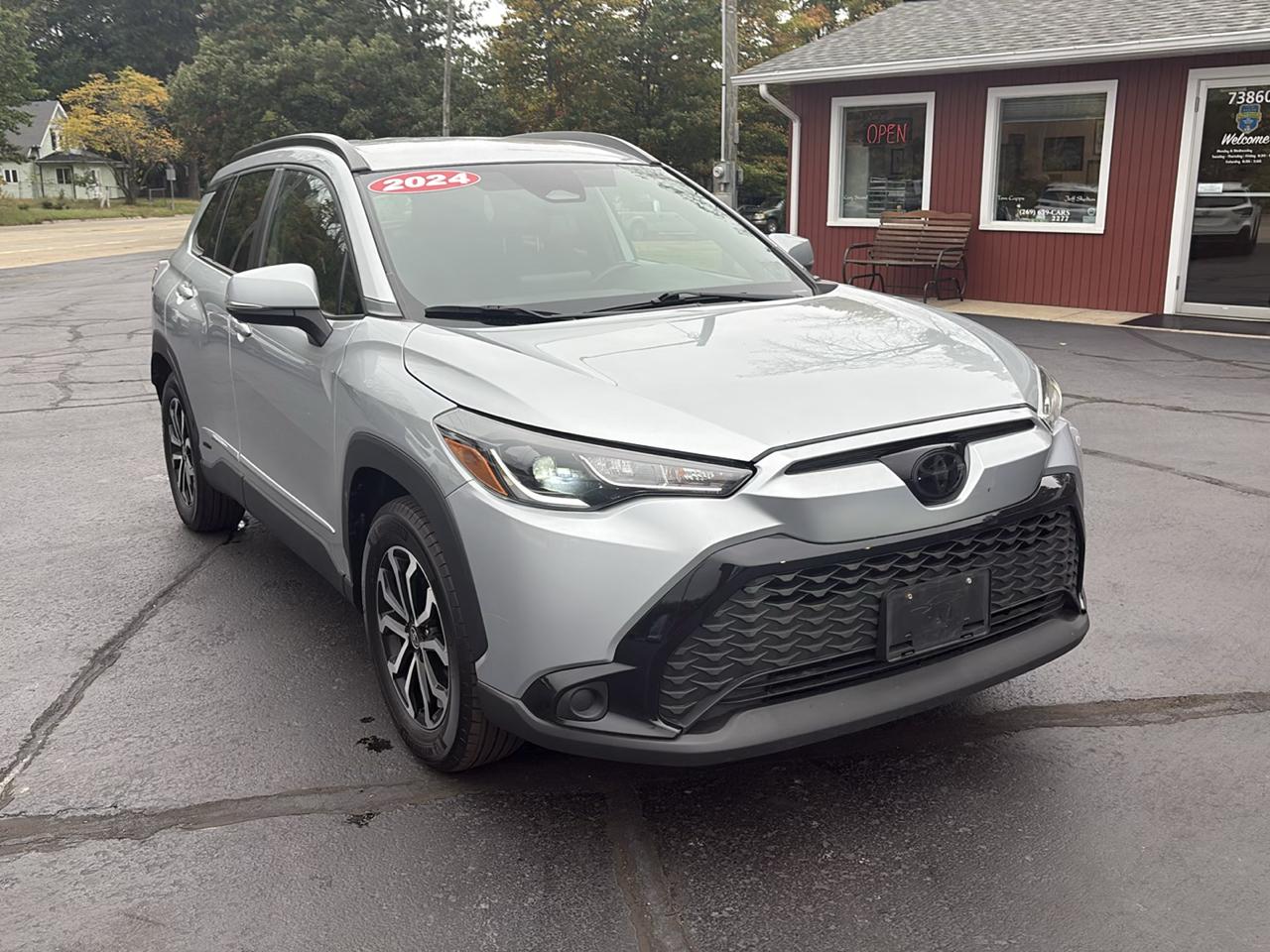 Toyota Corolla Cross Hybrid S 4WD (Natl) 2024