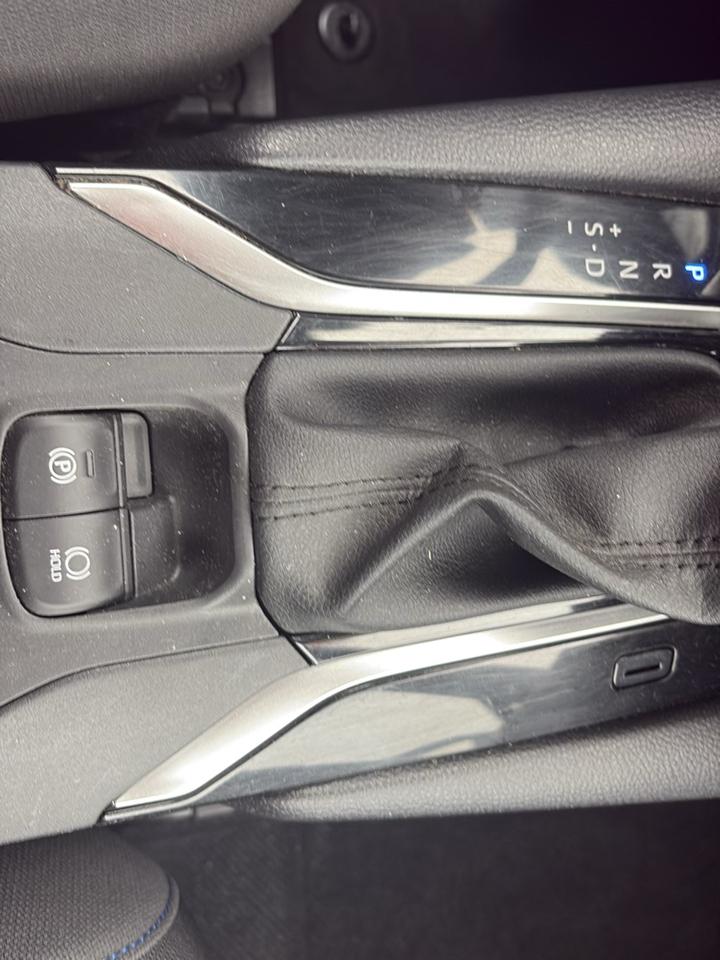 Toyota Corolla Cross Hybrid S 4WD (Natl) 2024