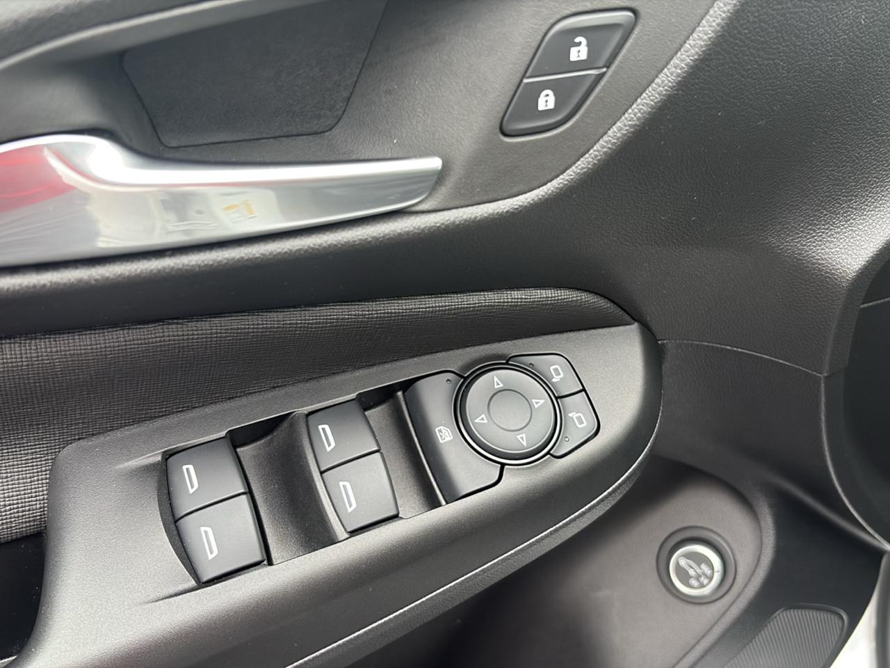 Buick Envista FWD 4dr Avenir 2025