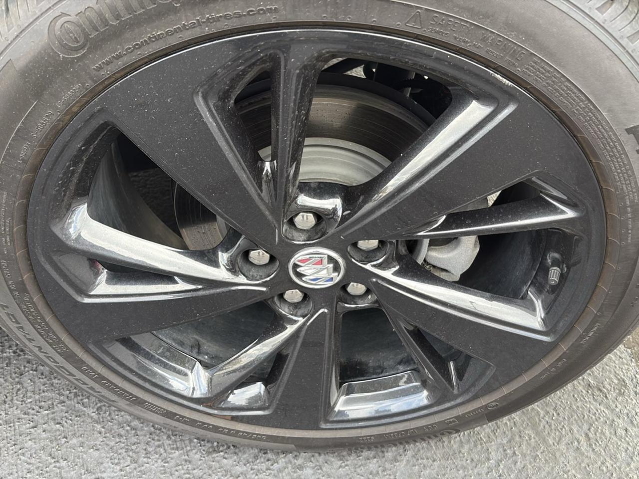 Buick Envision FWD 4dr Essence 2023