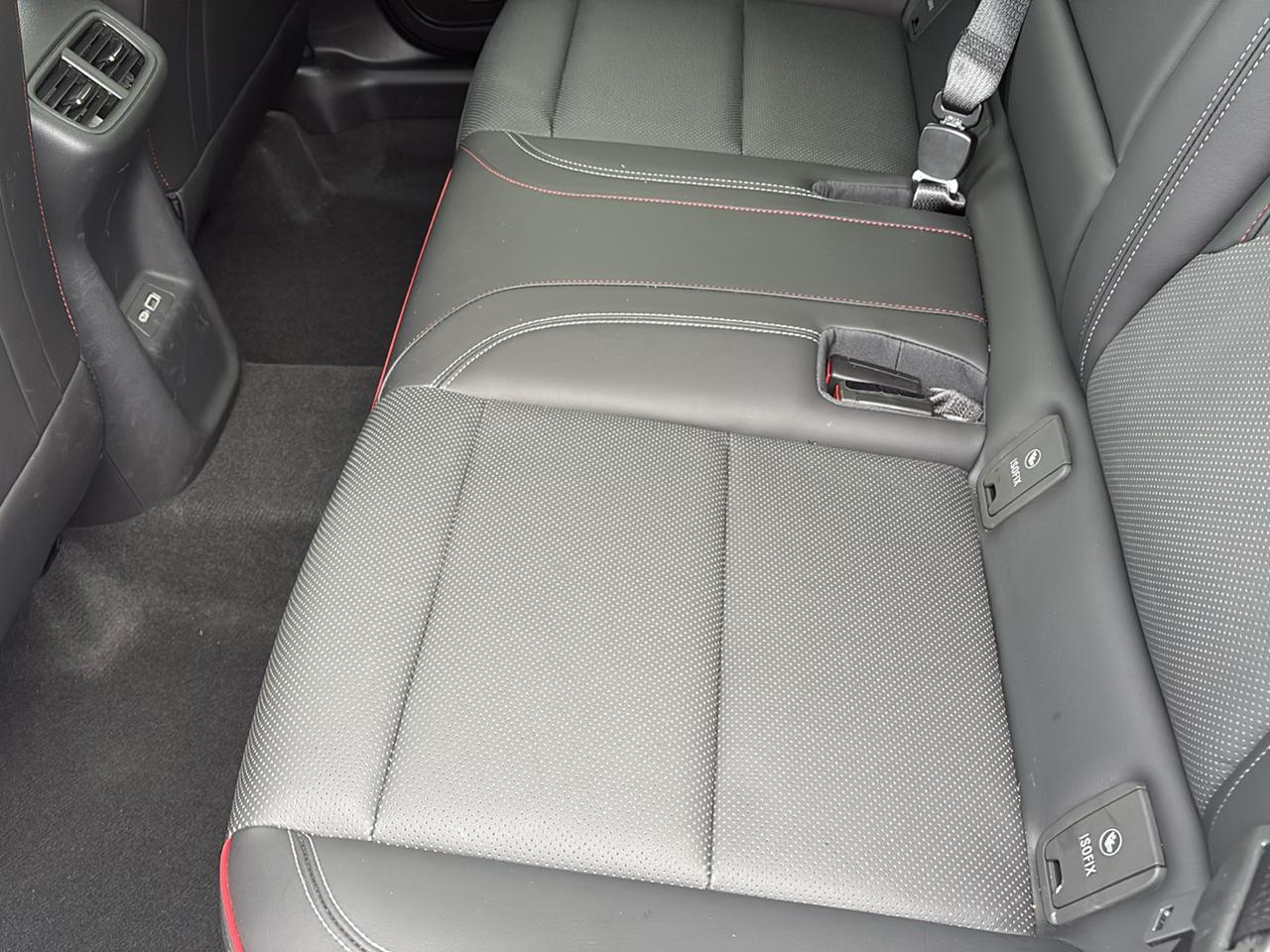 Buick Envision FWD 4dr Essence 2023