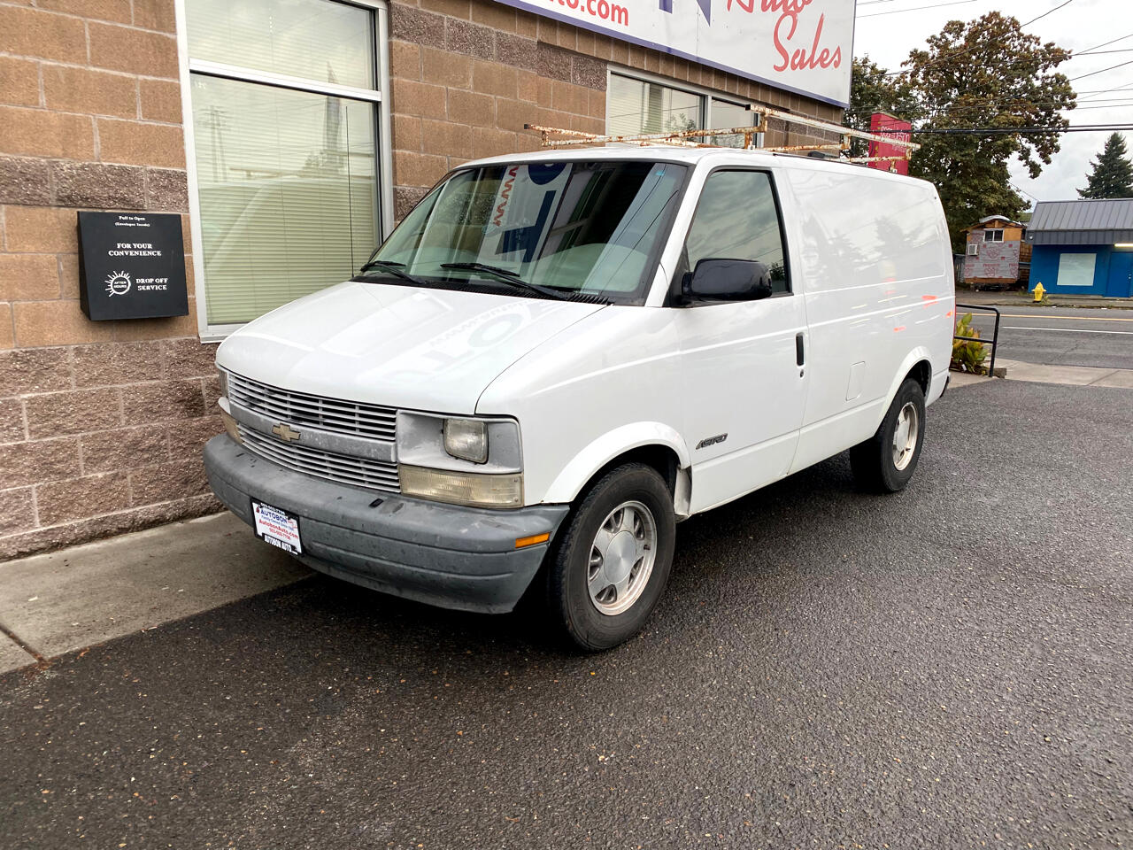 Used 2000 Chevrolet Astro Cargo Van 111.2" WB RWD for Sale in Portland