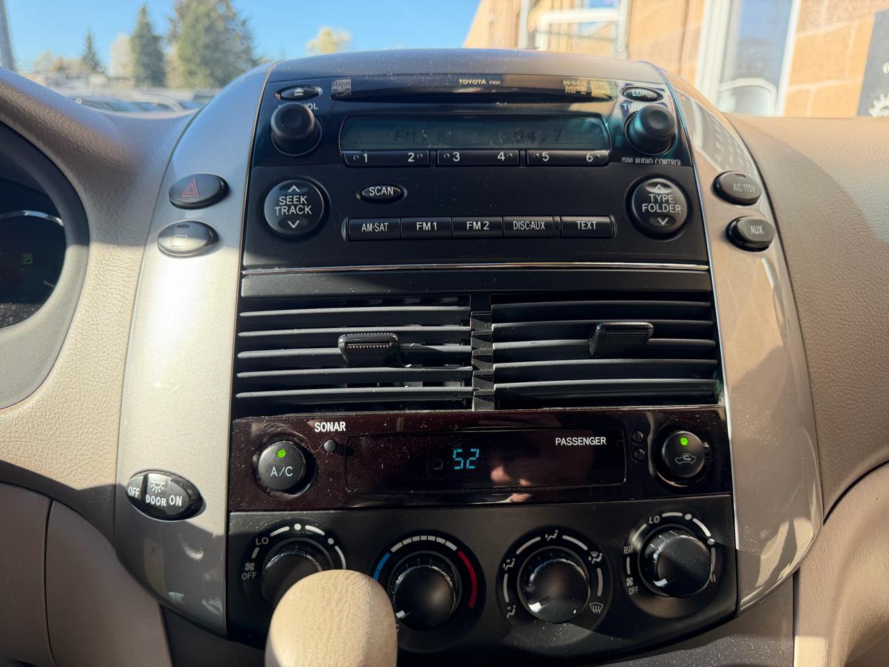 Toyota Sienna 5dr 7-Pass Van CE FWD (Natl) 2008