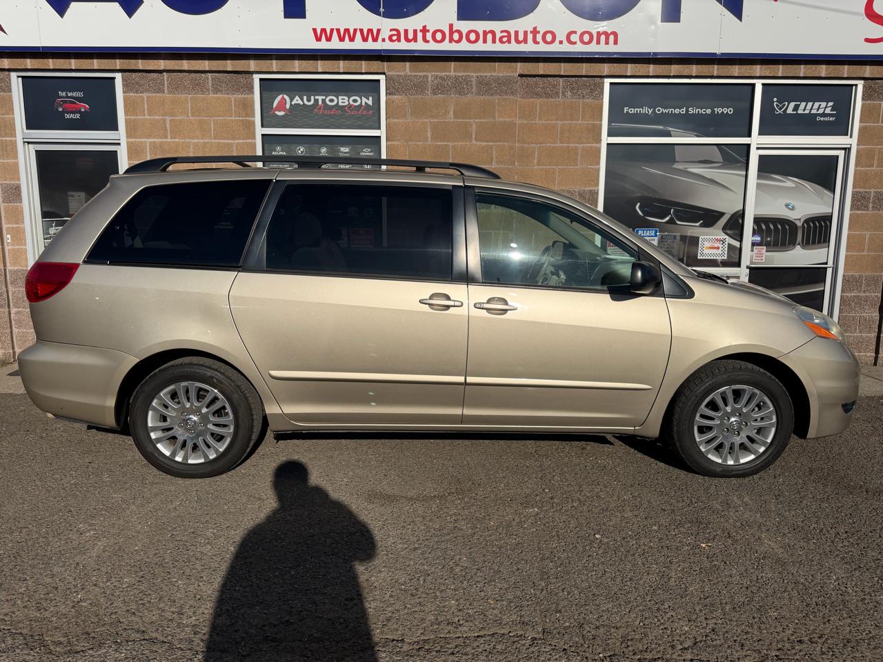 Toyota Sienna 5dr 7-Pass Van CE FWD (Natl) 2008