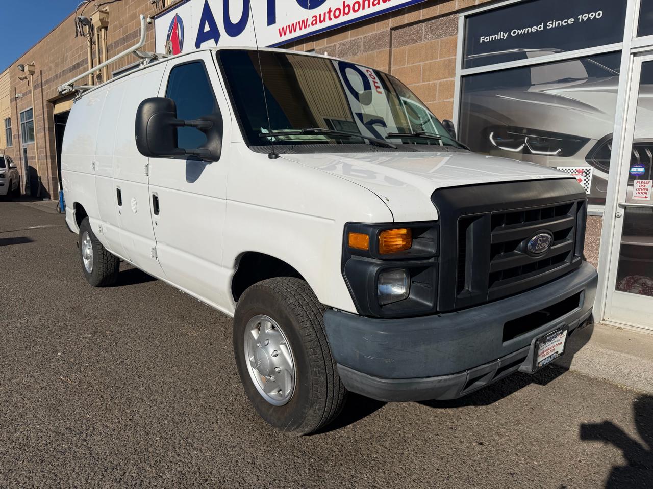Ford Econoline Cargo Van E-250 Commercial 2011