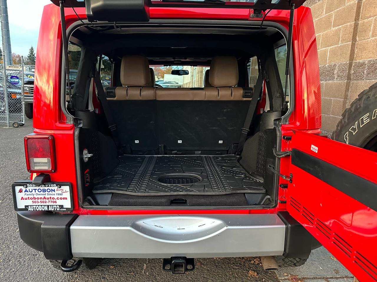 Jeep Wrangler Unlimited 4WD 4dr Sahara 2015