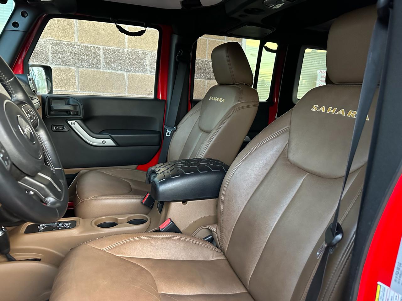 Jeep Wrangler Unlimited 4WD 4dr Sahara 2015