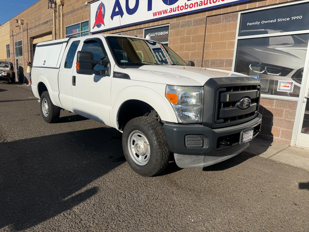 Ford Super Duty F-250 SRW 4WD SuperCab 142" Lariat 2012