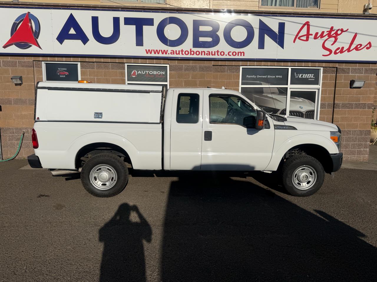 Ford Super Duty F-250 SRW 4WD SuperCab 142" Lariat 2012