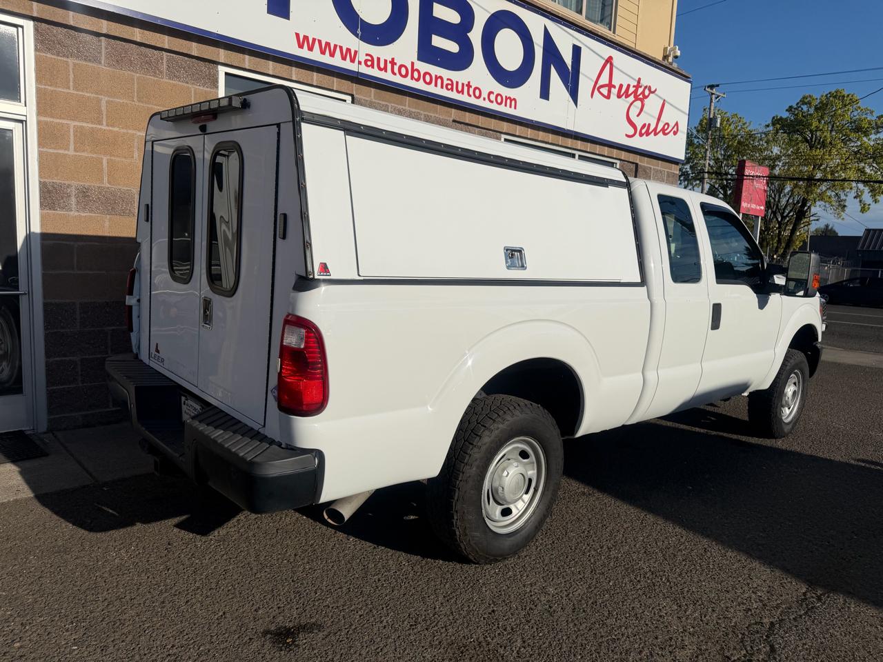 Ford Super Duty F-250 SRW 4WD SuperCab 142" Lariat 2012