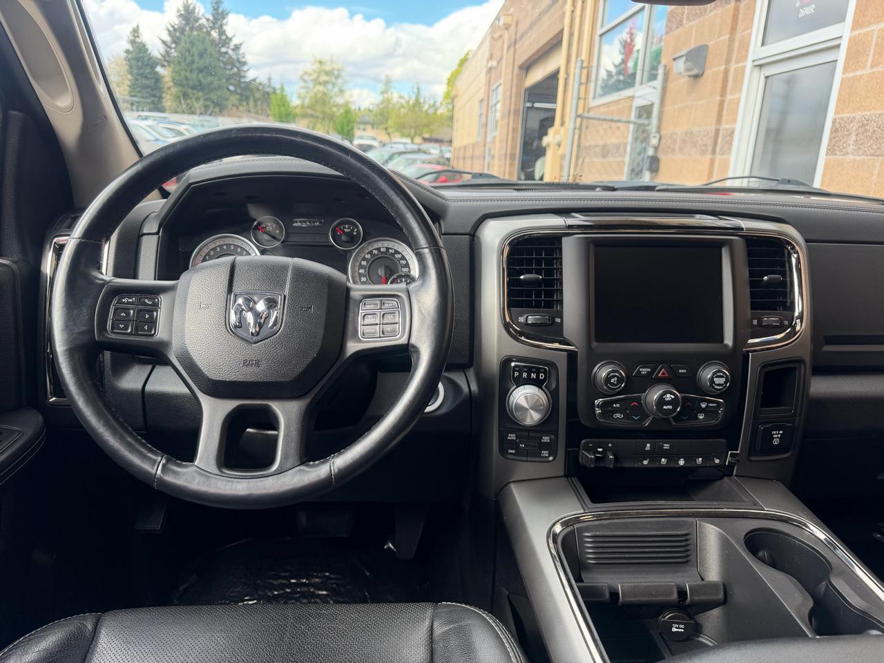 RAM 1500 4WD Quad Cab 140.5" Sport 2015