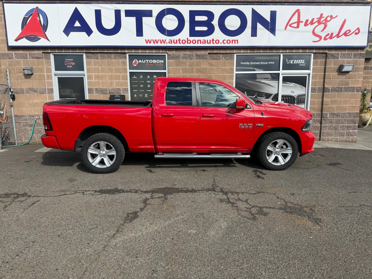 RAM 1500 4WD Quad Cab 140.5" Sport 2015