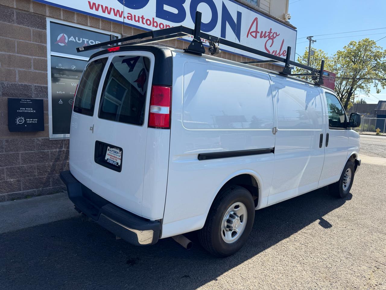 Chevrolet Express Cargo Van RWD 2500 135" 2019