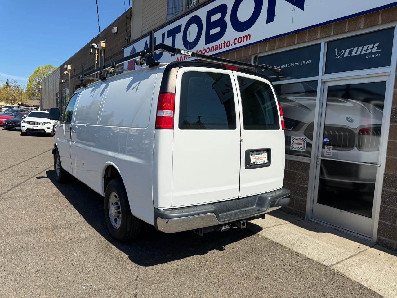 Chevrolet Express Cargo Van RWD 2500 135" 2019