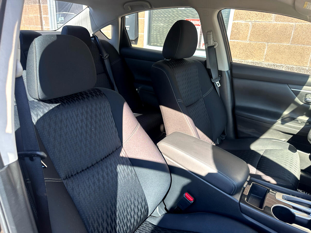 Nissan Altima 2.5 SV Sedan 2018