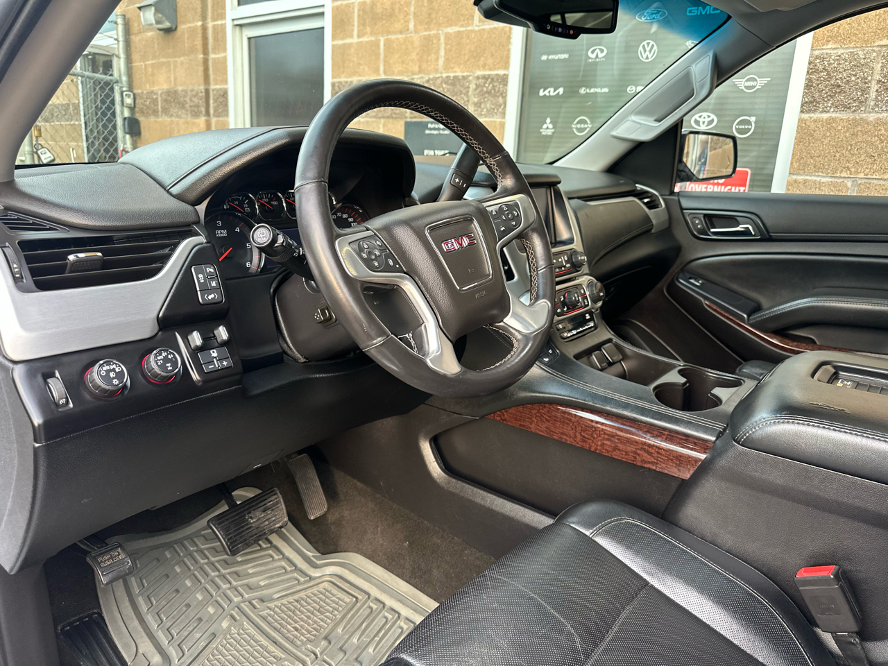 GMC Yukon XL 4WD 4dr SLT 2015 GMC Yukon XL 4WD 4dr SLT 2015