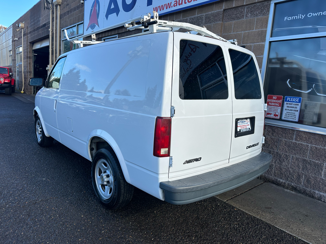 Chevrolet Astro Cargo Van 111.2" WB RWD 2005 Chevrolet Astro Cargo Van 111.2" WB RWD 2005