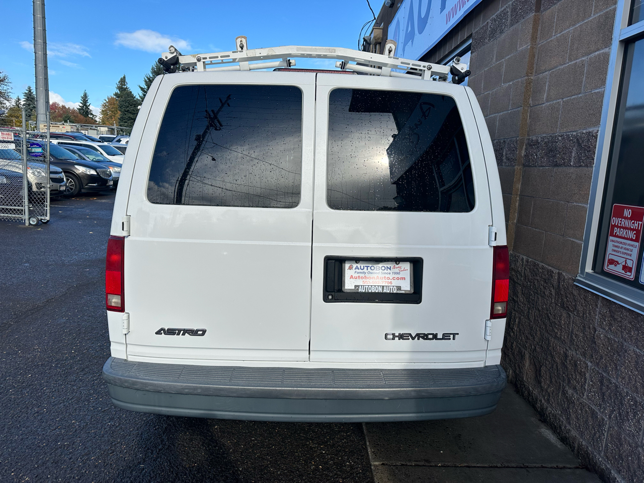 Chevrolet Astro Cargo Van 111.2" WB RWD 2005 Chevrolet Astro Cargo Van 111.2" WB RWD 2005