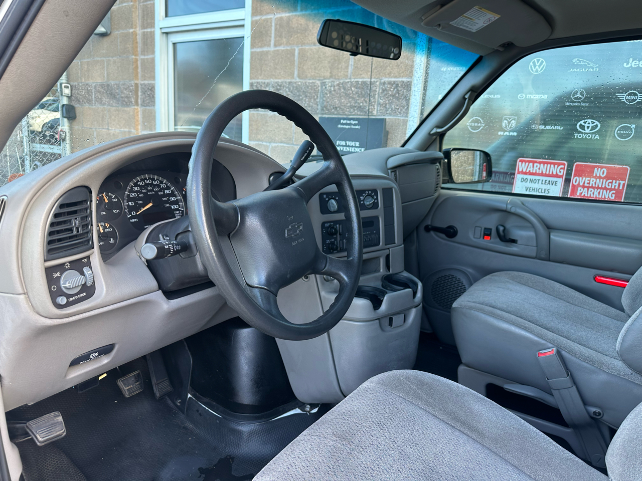 Chevrolet Astro Cargo Van 111.2" WB RWD 2005 Chevrolet Astro Cargo Van 111.2" WB RWD 2005