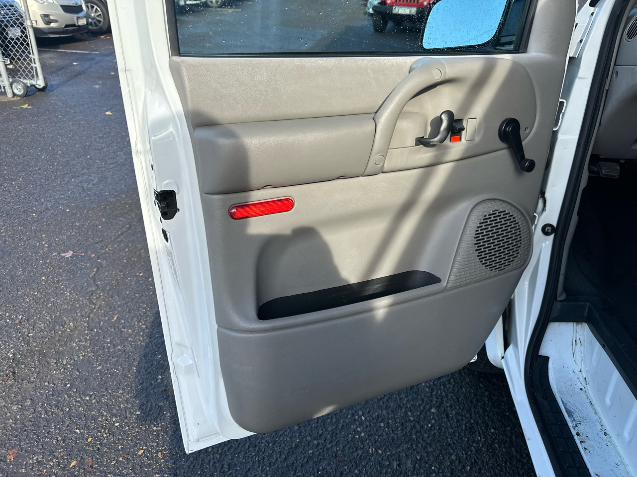 Chevrolet Astro Cargo Van 111.2" WB RWD 2005 Chevrolet Astro Cargo Van 111.2" WB RWD 2005