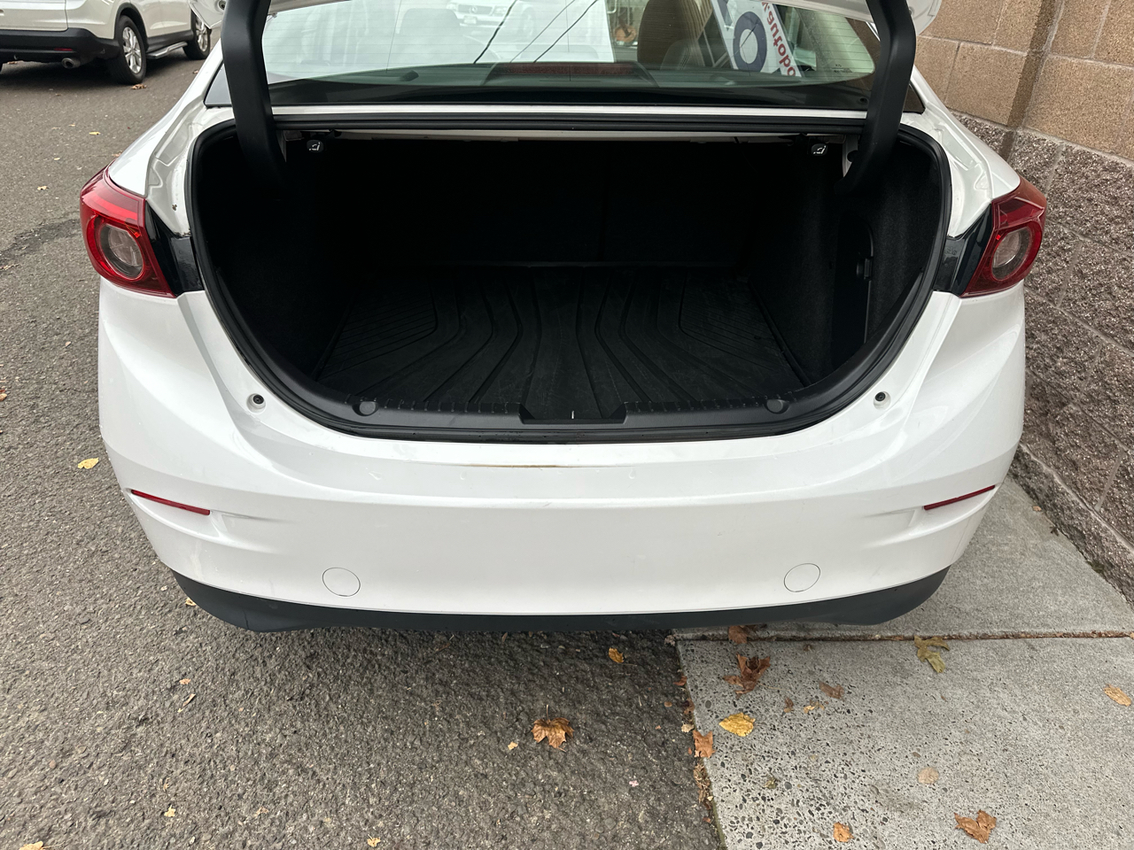 Mazda Mazda3 4-Door Grand Touring Auto 2018 Mazda Mazda3 4-Door Grand Touring Auto 2018