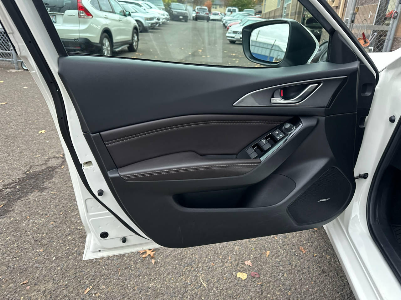 Mazda Mazda3 4-Door Grand Touring Auto 2018 Mazda Mazda3 4-Door Grand Touring Auto 2018