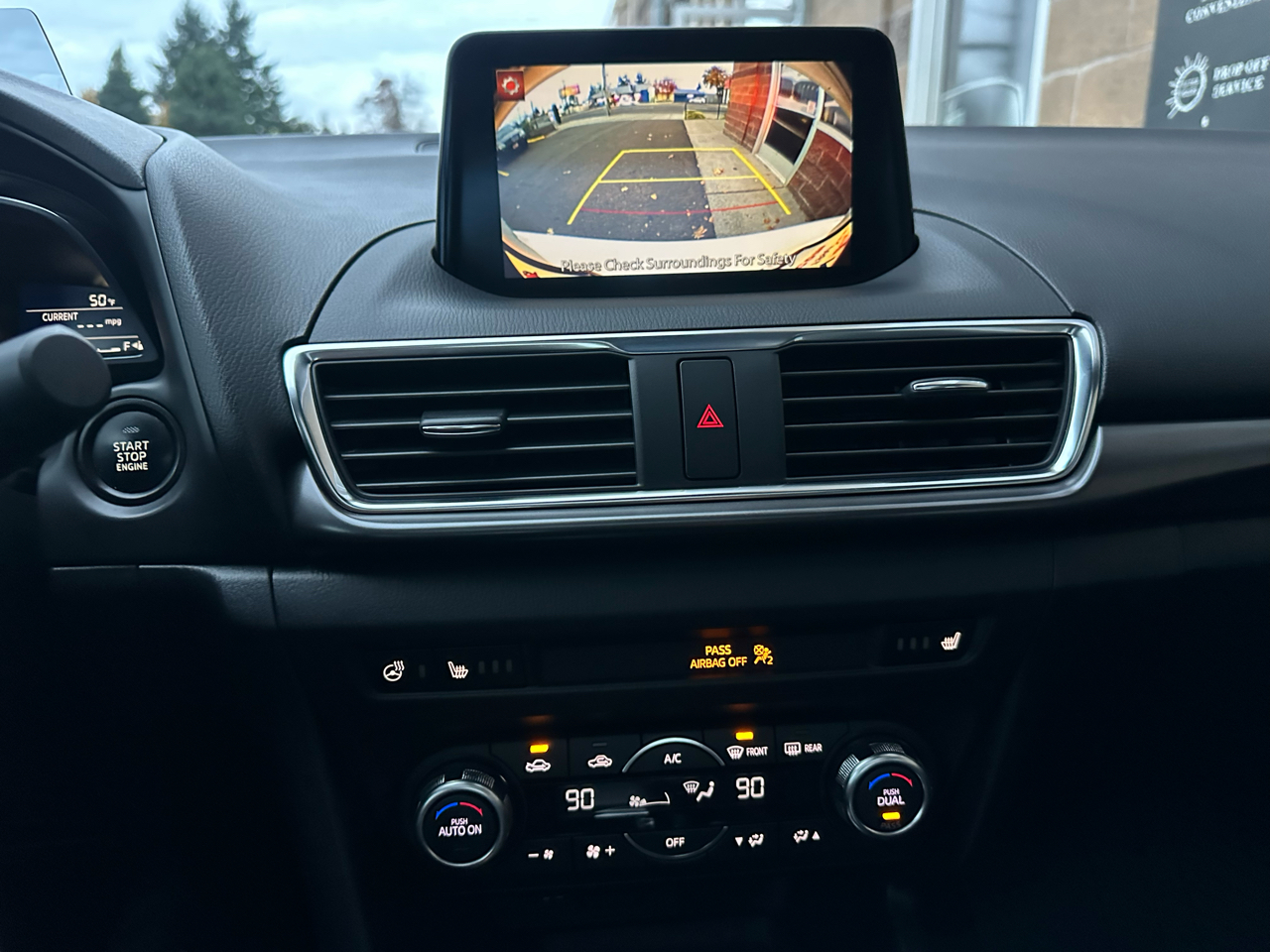 Mazda Mazda3 4-Door Grand Touring Auto 2018 Mazda Mazda3 4-Door Grand Touring Auto 2018