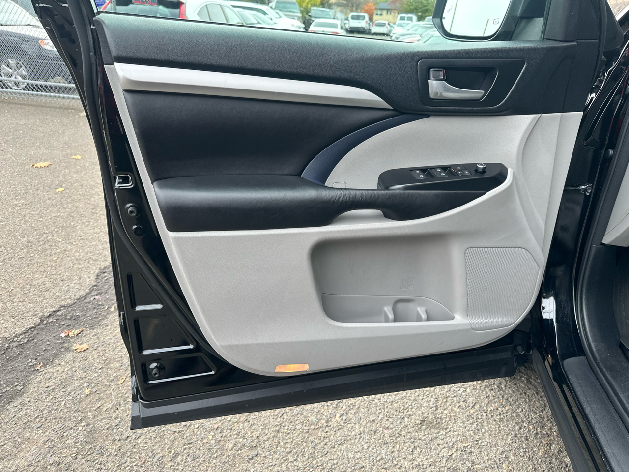 Toyota Highlander XLE V6 AWD (Natl) 2017 Toyota Highlander XLE V6 AWD (Natl) 2017