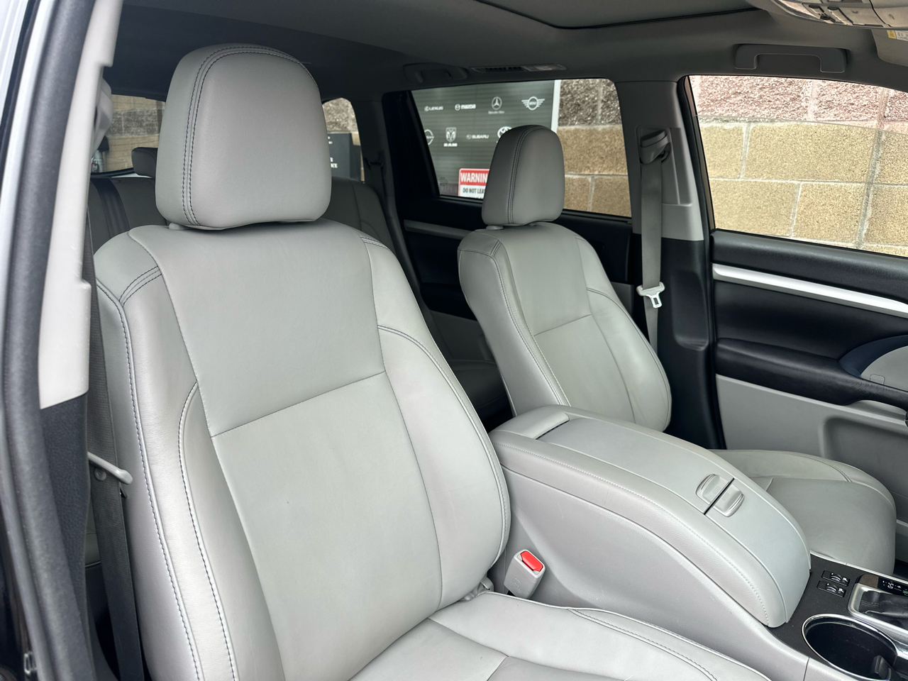 Toyota Highlander XLE V6 AWD (Natl) 2017 Toyota Highlander XLE V6 AWD (Natl) 2017