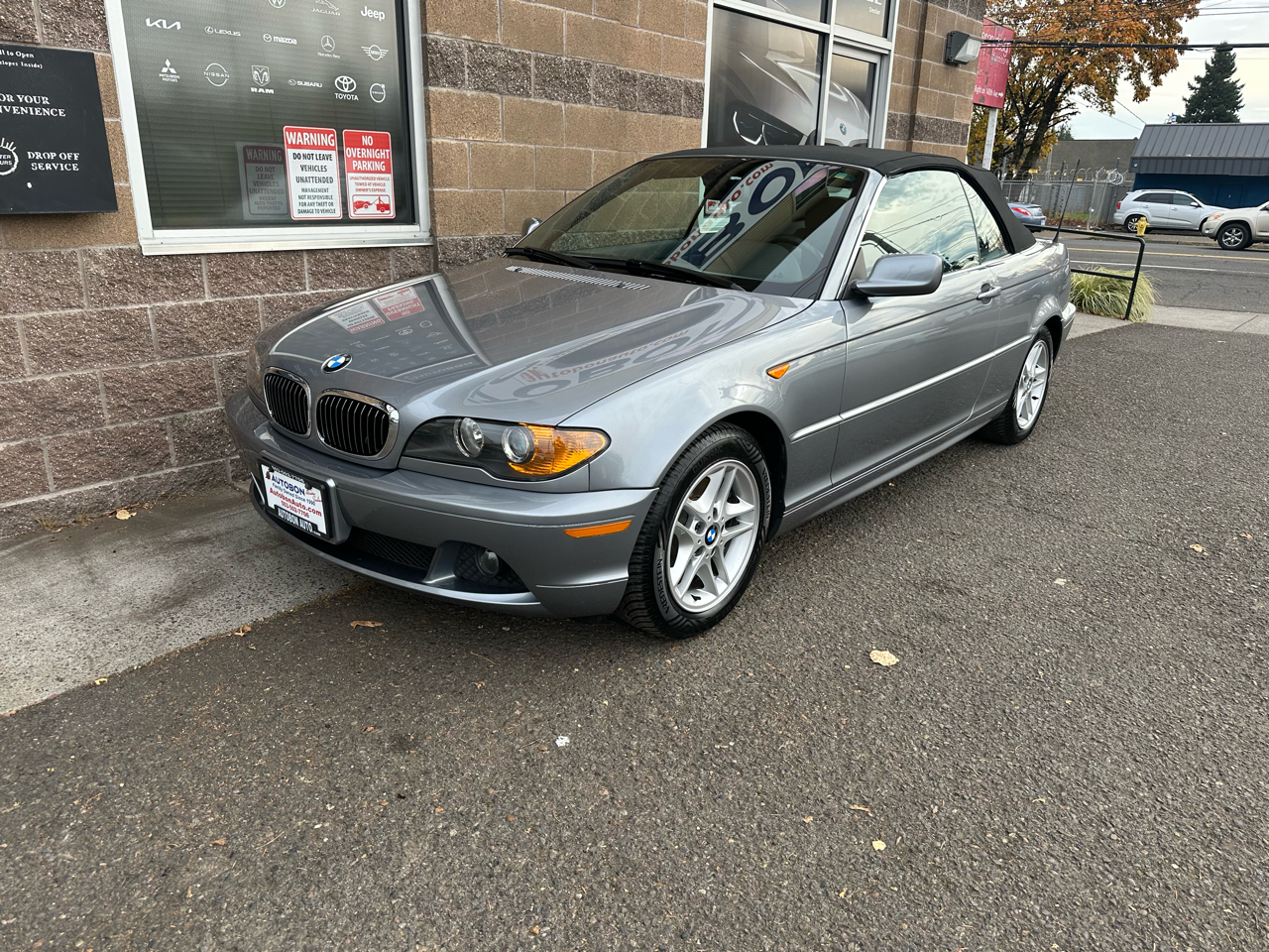 BMW 3 Series 325Ci 2dr Convertible 2004 BMW 3 Series 325Ci 2dr Convertible 2004