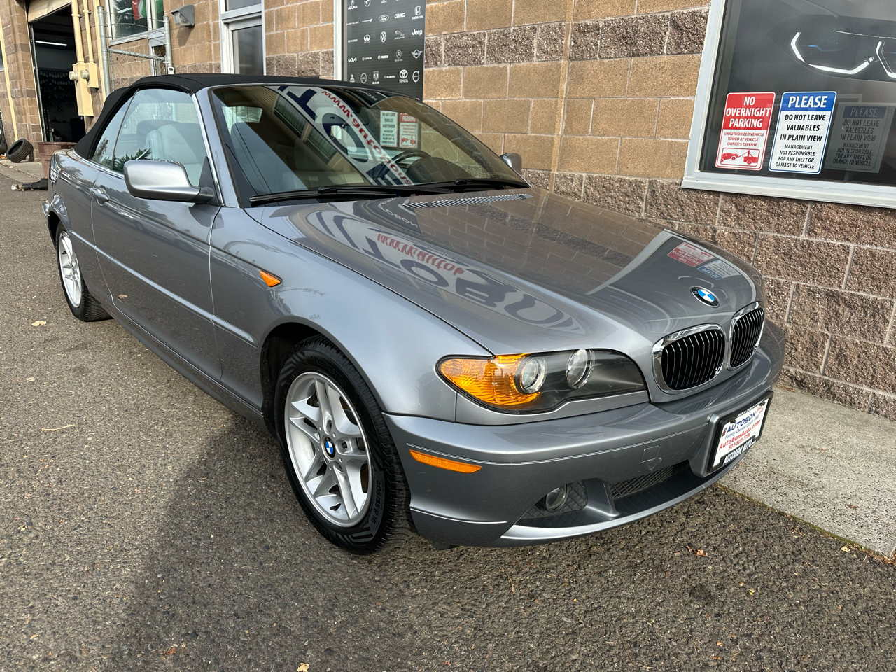 BMW 3 Series 325Ci 2dr Convertible 2004 BMW 3 Series 325Ci 2dr Convertible 2004