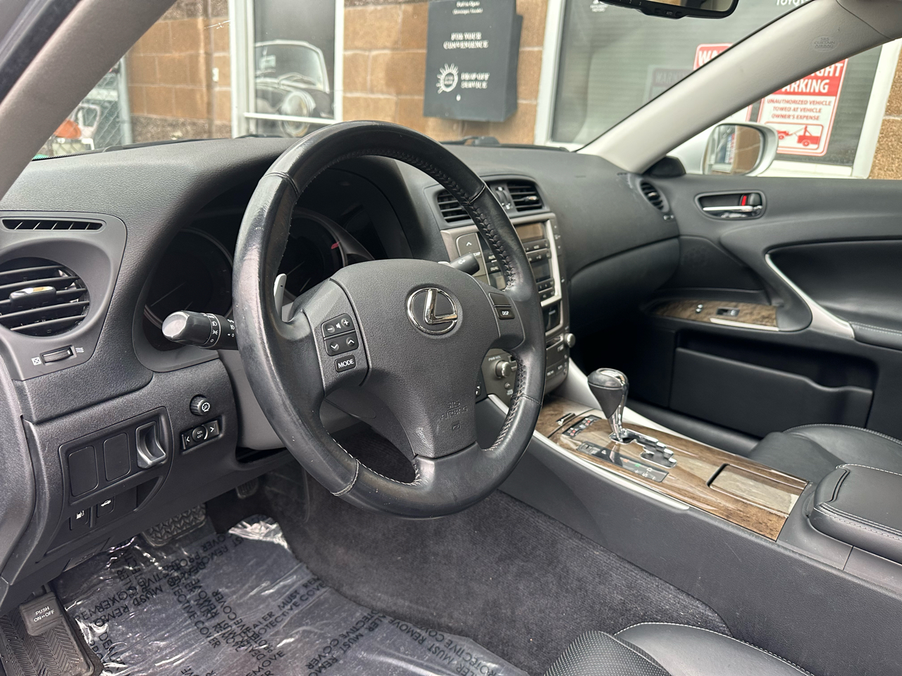 Lexus IS 250 4dr Sport Sdn Man RWD 2009