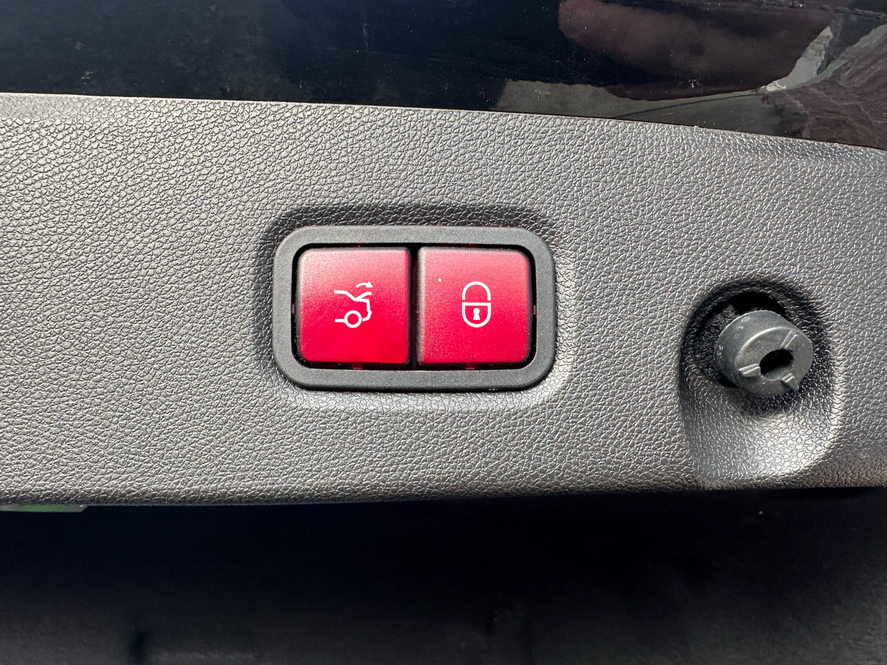 Mercedes-Benz CLS-Class 4dr Sdn CLS 63 AMG RWD 2012