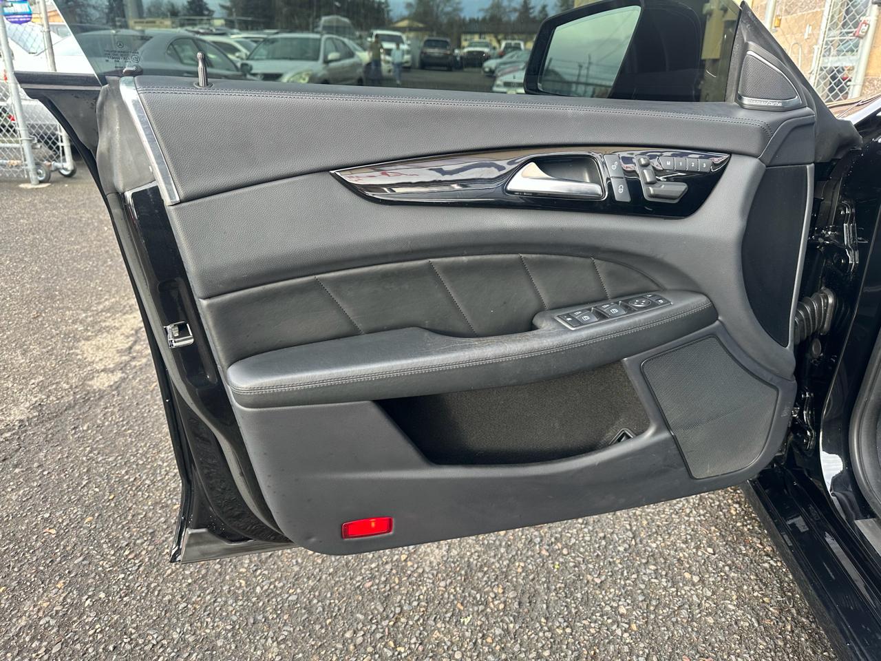 Mercedes-Benz CLS-Class 4dr Sdn CLS 63 AMG RWD 2012