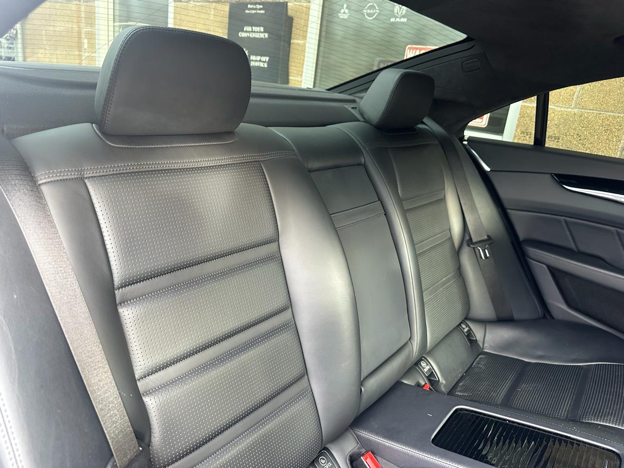 Mercedes-Benz CLS-Class 4dr Sdn CLS 63 AMG RWD 2012