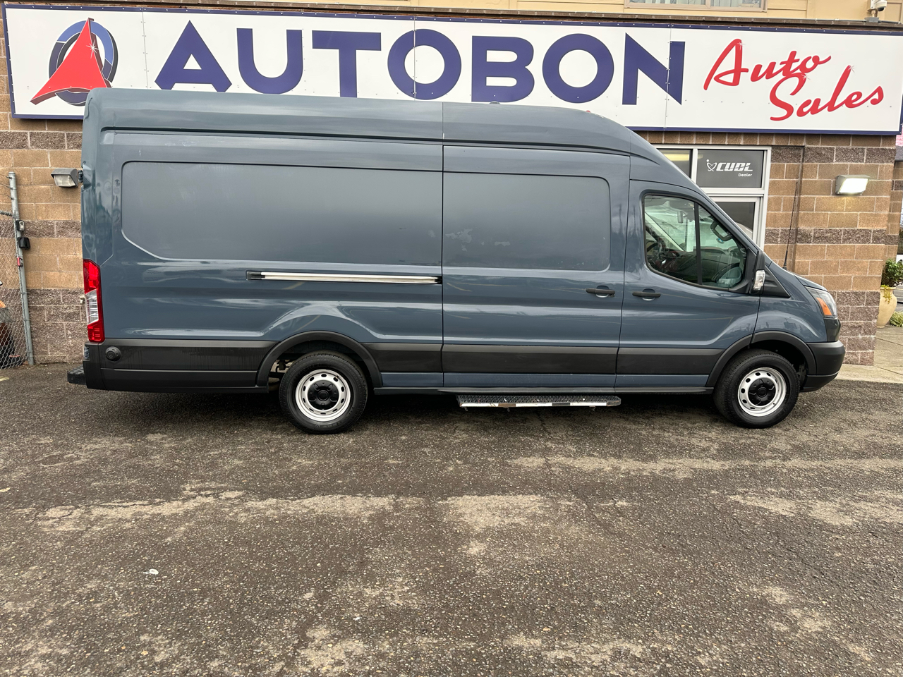 Ford Transit Van T-250 148" EL Hi Rf 9000 GVWR Sliding RH Dr 2019