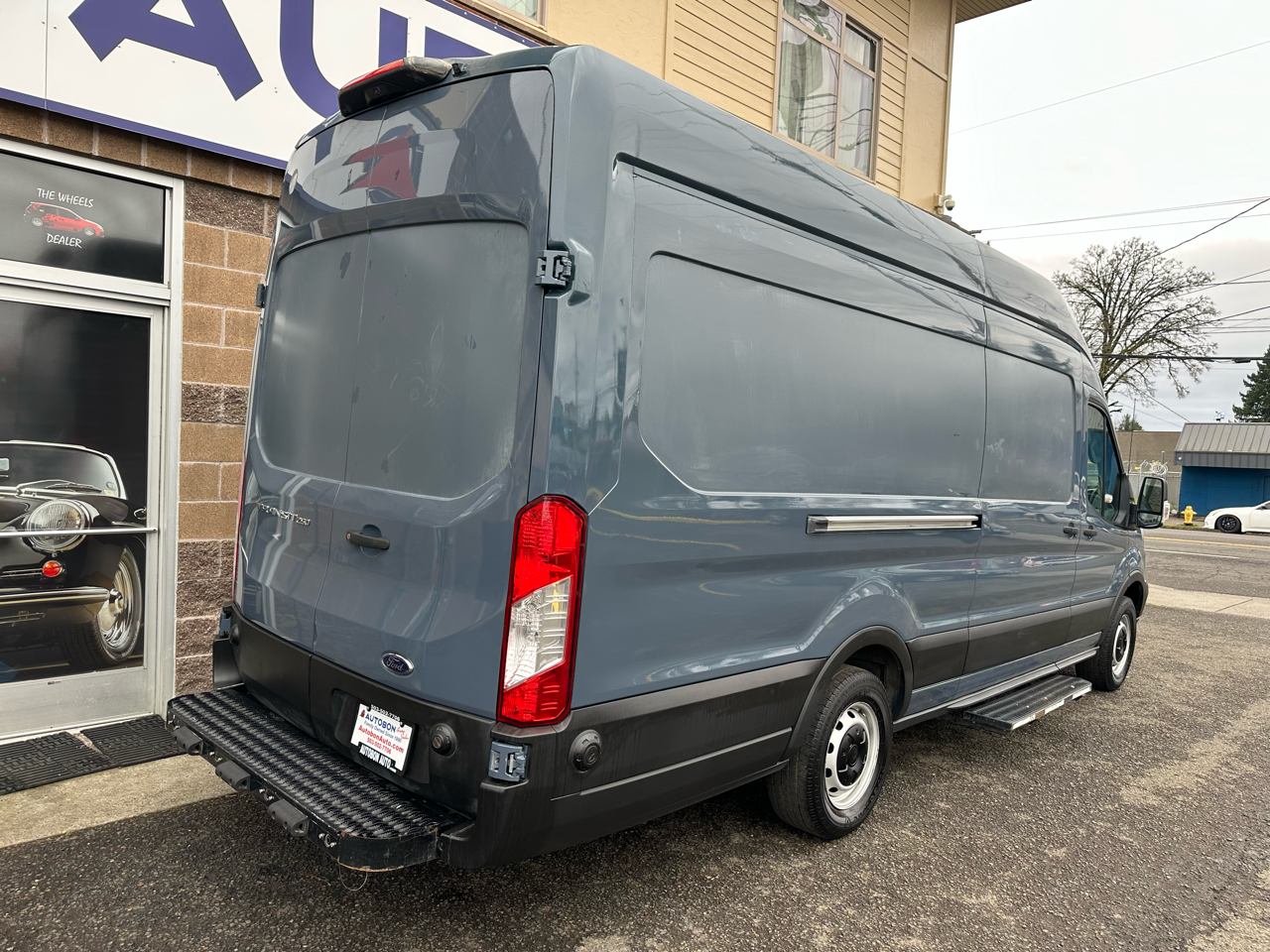 Ford Transit Van T-250 148" EL Hi Rf 9000 GVWR Sliding RH Dr 2019