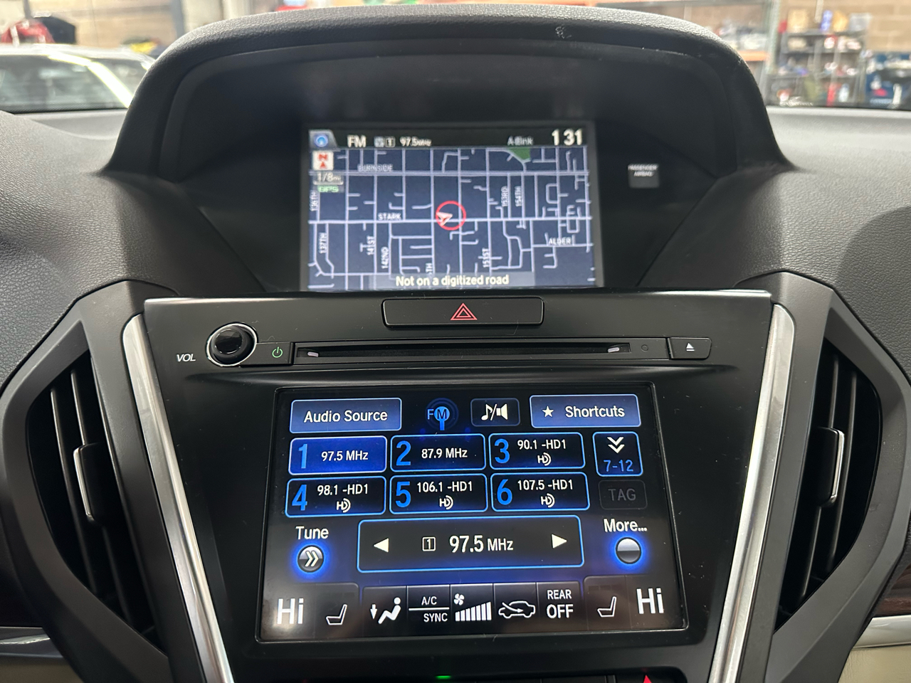 Acura MDX SH-AWD 4dr w/Tech/Entertainment/AcuraWatch Plus 2016