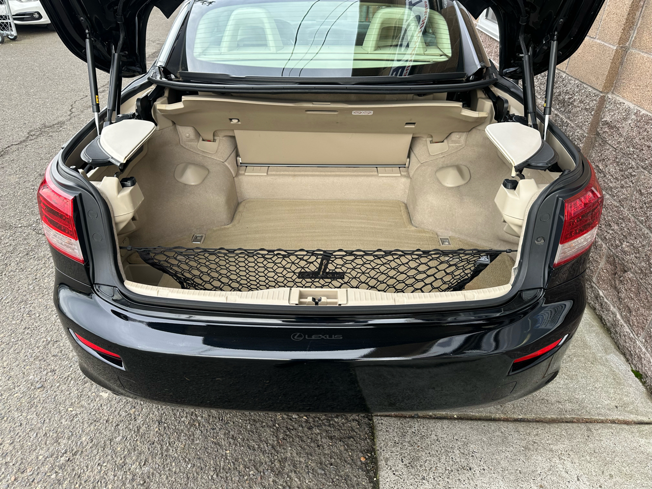 Lexus IS 250C 2dr Conv Man 2010