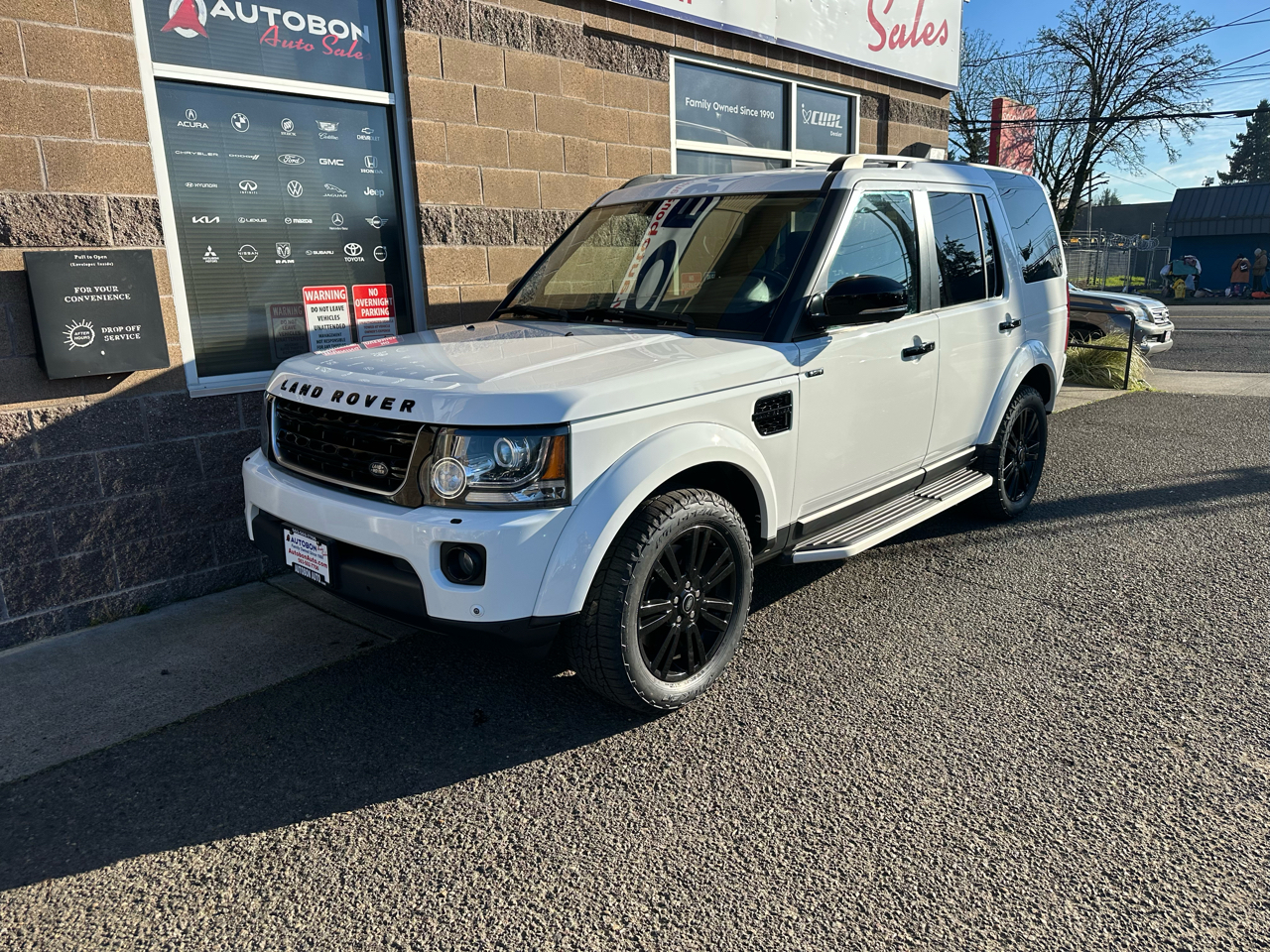 Land Rover LR4 4WD 4dr LUX 2015